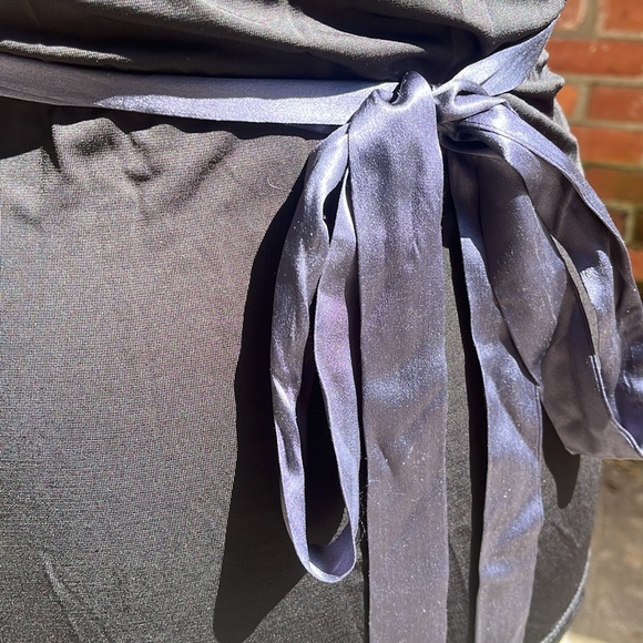 NWT BCBG Silk and Jersey Pleated Top size XS - Picture 9 of 10